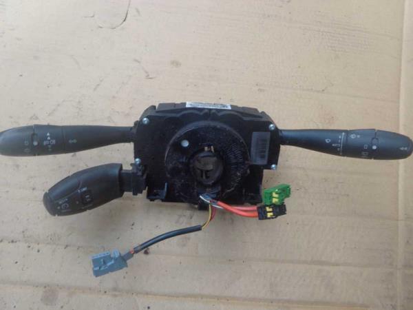 COMMODO CITROEN / PEUGEOT - Vue 1